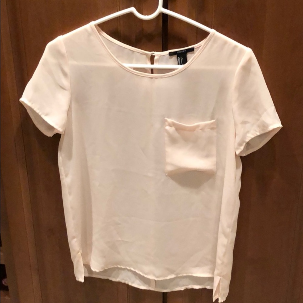 Women’s short sleeve blouse